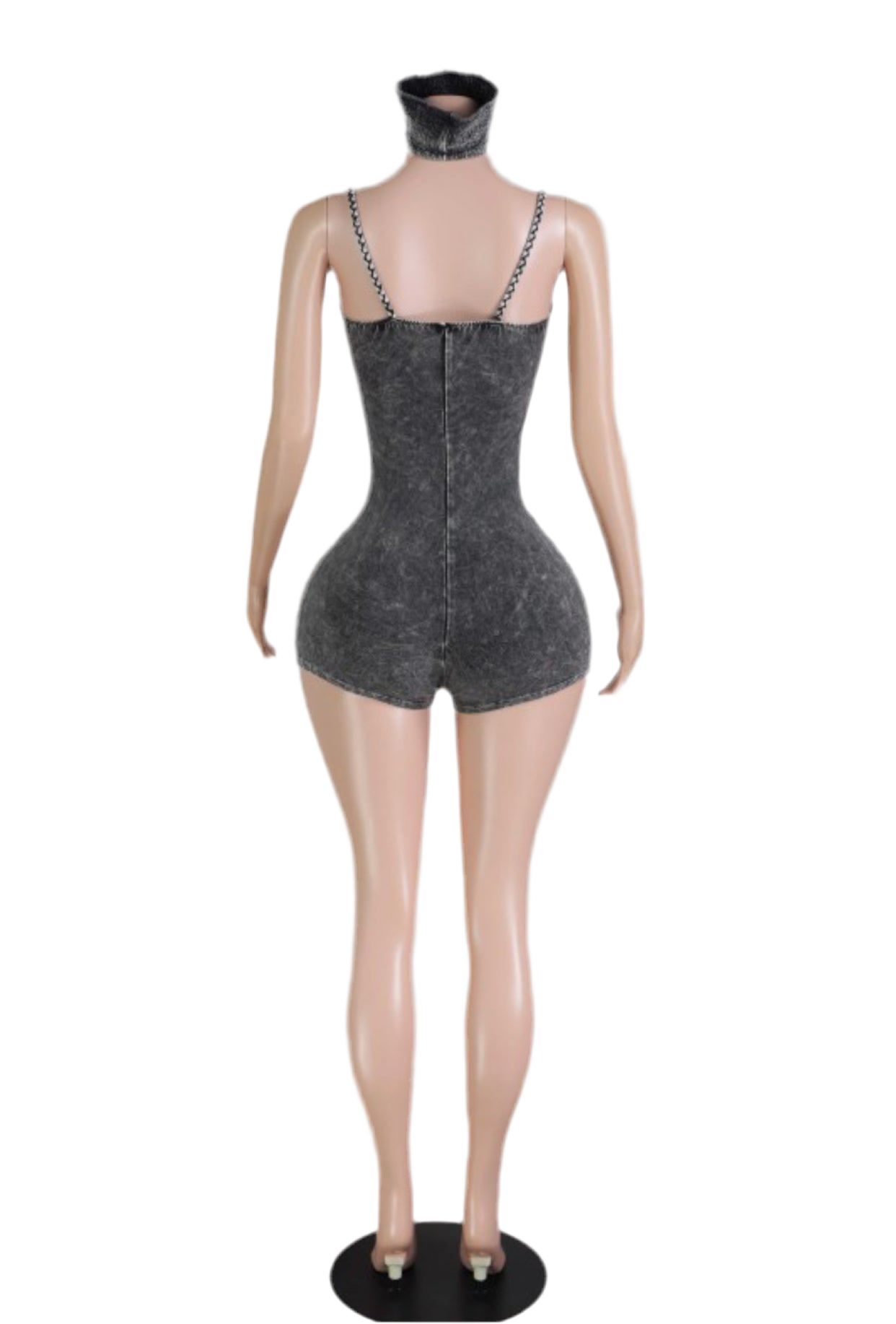 Sculpted seamless romper set with ruched bust and contour seams, shown in lavender, black, and rose pink with matching headbands on mannequin display.